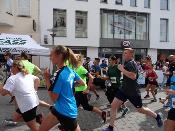 Zweiter Arndt-Staffellauf in Lippstadt